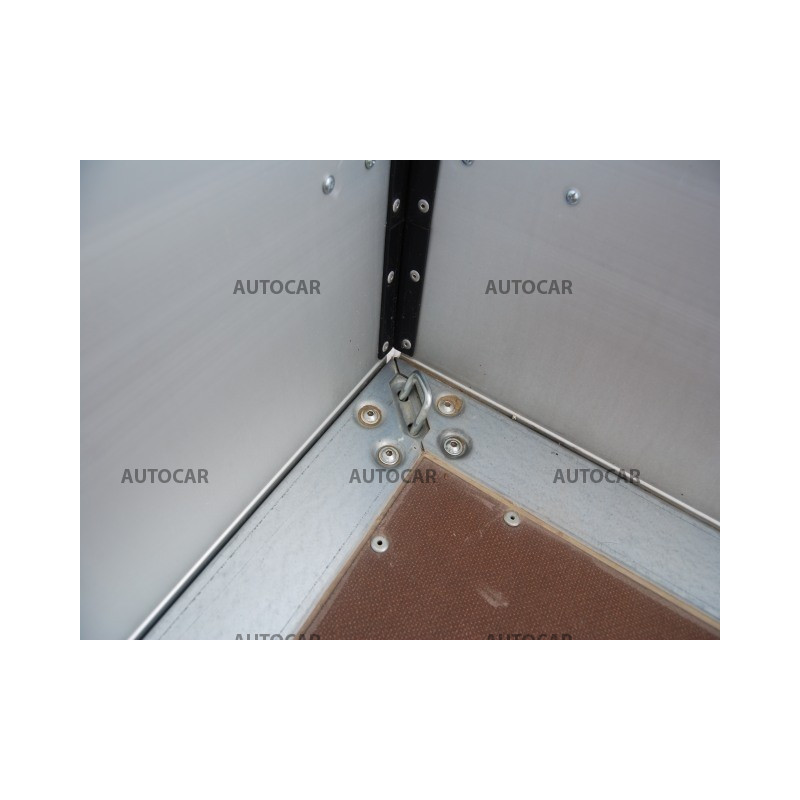 Prívesný vozík TITBIT 08A13R